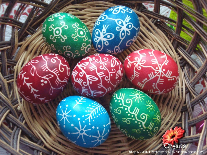 Двоколірні писанки